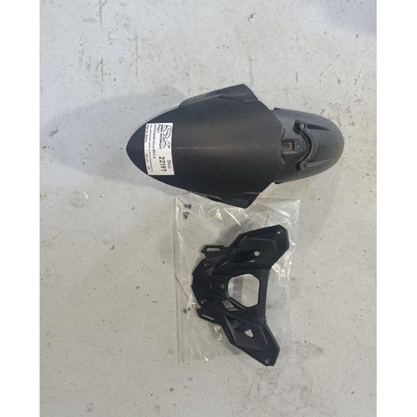 paralama dianteiro e suporte alça traseira gs 1200